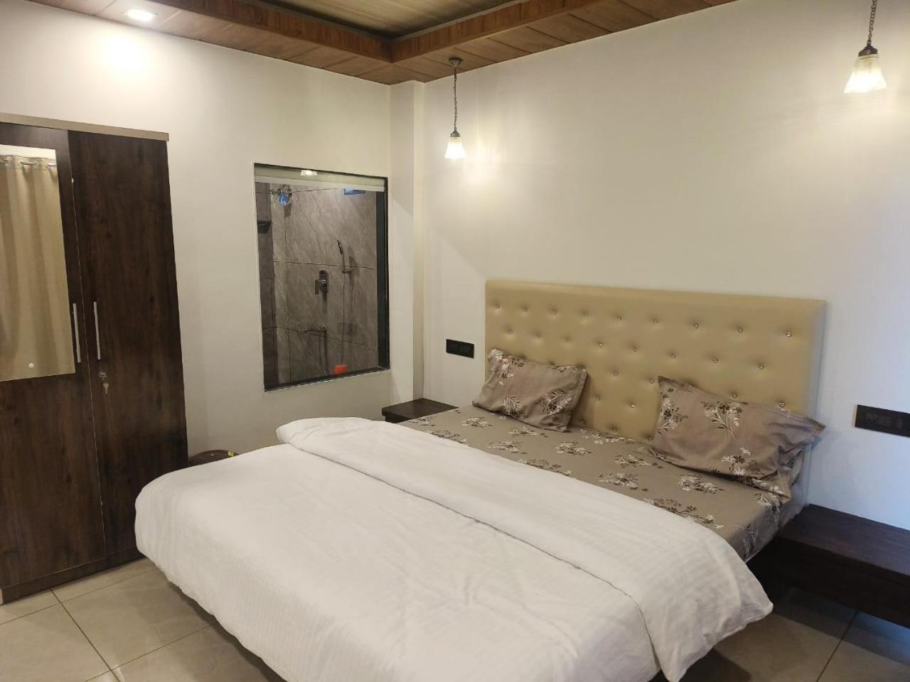 The Grange Lake View Panchgani Exteriör bild